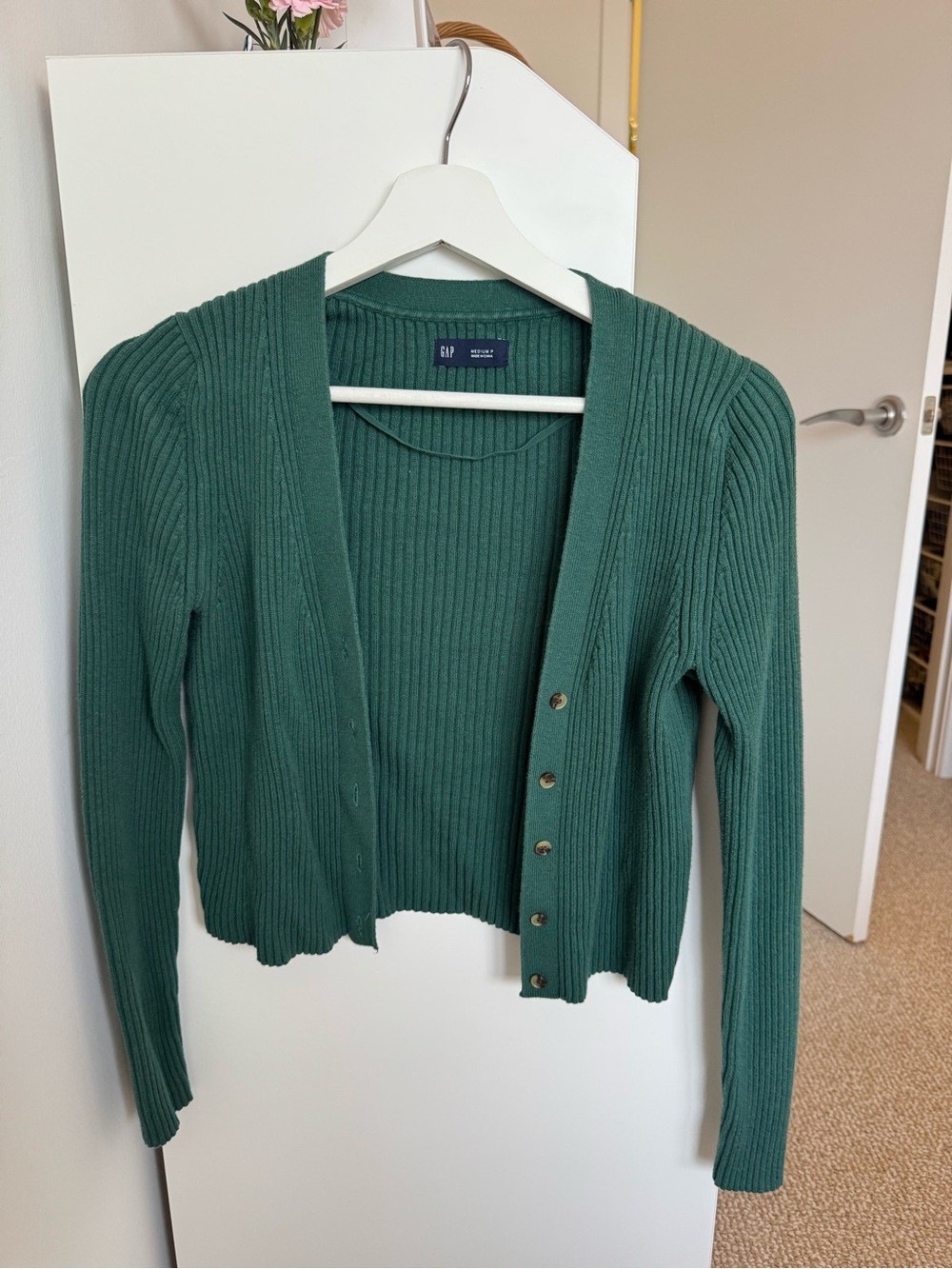 GAP Cropped Green Ribbed Button-Front Cardigan